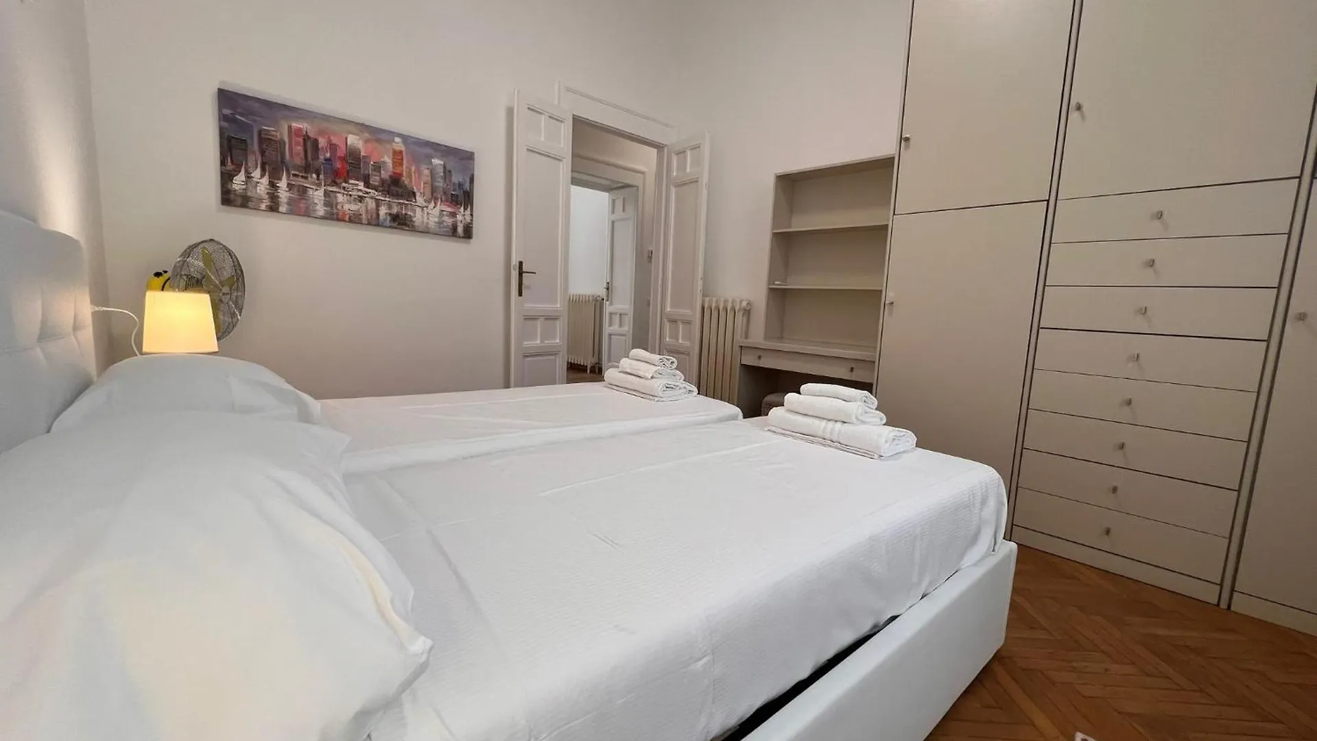 Appartement Kibilu - Luxury City Centre Apt With Parking Varèse