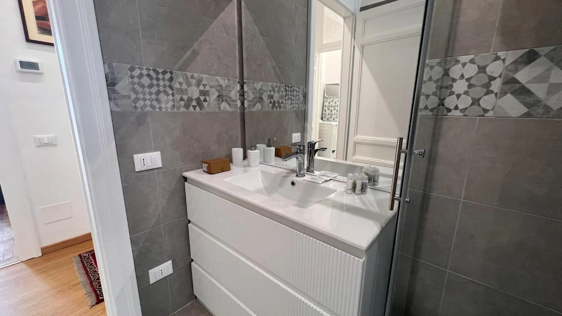 Kibilu - Luxury City Centre Apt With Parking Varese Olaszország